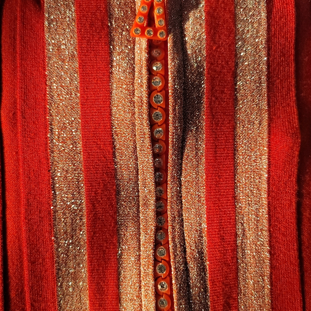 ❗️ Red Women's sweater with Silver Accents . FONTANA ❗️ - Picture 3 of 12
